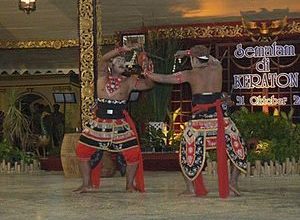 Tari Silat Sudukan Dhuwung, seni perang kuno Madura