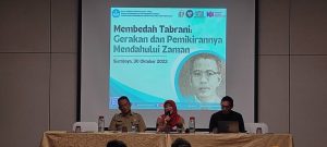 Sambutan Dr. Umi Kulsum, M. Hum Kepala Balai Bahasa Jawa Timur, Prof. Hariono Rektor Um, Terakhir Kepala Dinsos Jatim