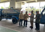 Pdam Surabaya Bantu Penanganan Kekeringan Di Gresik Dan Sampang
