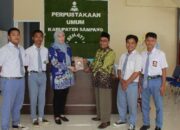 Hibah Buku Dari Sma Darussyahid Tambah Koleksi Perpusda Sampang