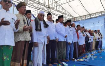 Slamet Junaidi dan Ra Mahfud Dalam Acara Istigosah dan Pengukuhan Tim Pemenengan JIMAD Kabupaten Sampang