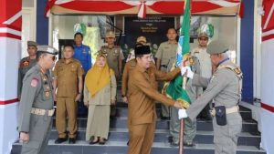 Kirab Pataka Jer Basuki Mawa Beya Tiba Di Kabupaten Sampang