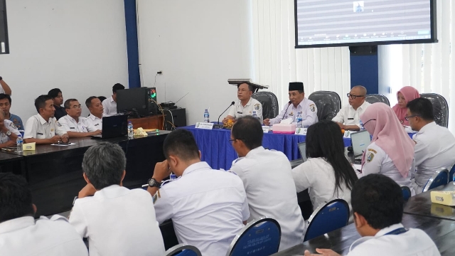 Perkembangan Terbaru Sistem Pemerintahan Berbasis Elektronik (SPBE) di Sampang 1 Assessment SPBE secara virtual oleh KemenPAN-RB. (Foto : Prokopim Pemkab)