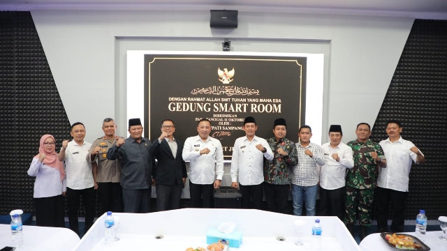 Sampang Smart City: Peresmian Gedung Smart Room Menandai Era Digital 1 Peresmian Gedung Smart Room. (Foto : Prokopim Pemkab)