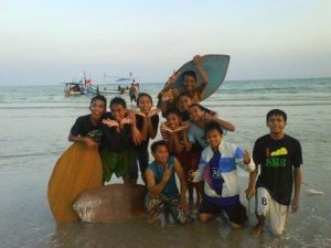 Para Pecinta Skimboard Sampang