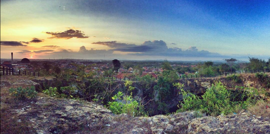 Usai Direnovasi, Gua Lebar Diminati 1 Gua Lebar Sampang