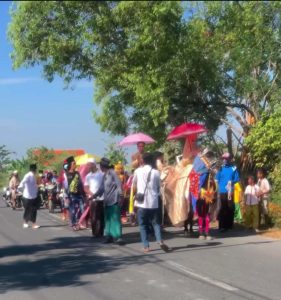 Prosesi Manten Jeren Kencak Di Salah Satu Daerah Kabupaten Sampang