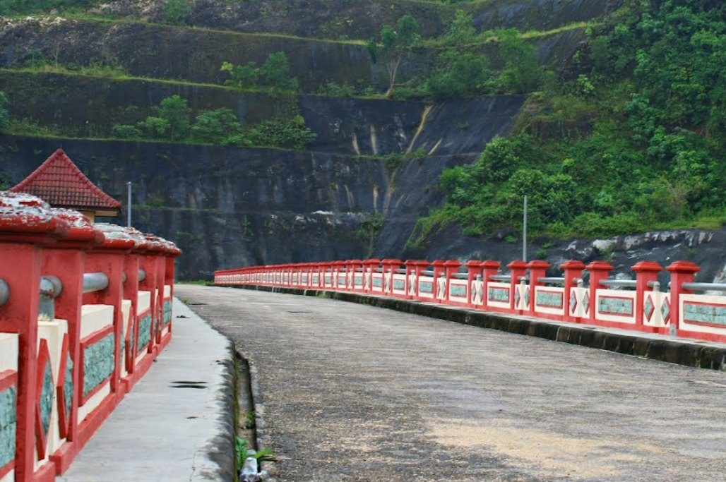 Desa Montor dan Eksotiknya Waduk Nipah 1 Desa Montor dan Eksotiknya Waduk Nipah
