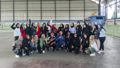 Foto Bersama Peserta Lomba Senam Kejuaraan Antar Kampung (TARKAM) Kemenpora 2024.