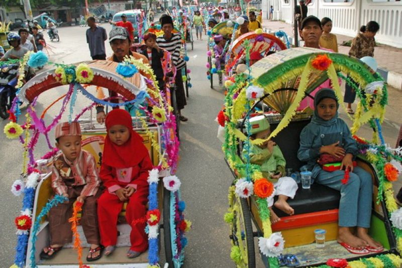 Tellasan Topa' (Lebaran Ketupat) Ala Warga Sampang 1 Tradisi per Per an Di Tanjung Sampang Madura