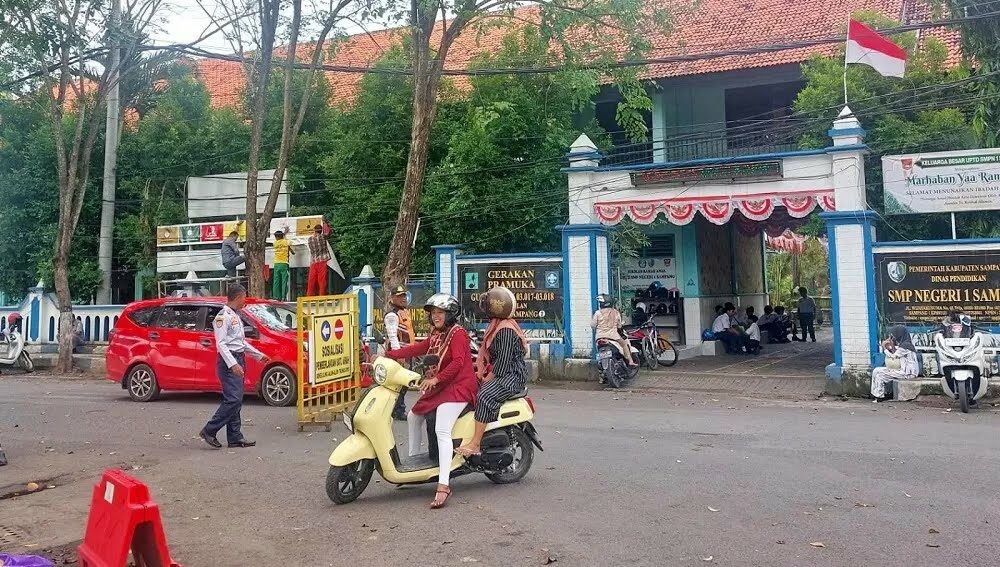 Warga Sampang Wajib Tahu! Jalur Ini Akan Diubah Jadi Satu Arah, Siap-Siap Kena Tegur 1 Sunber Foto : (Junaidi Ponidiyanto/Jprm)